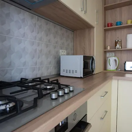 Sea Rose Apartment *